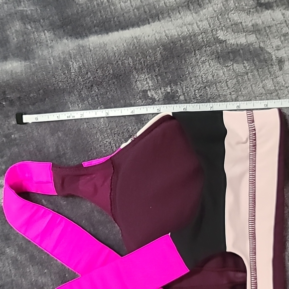 Lululemon sports bra - Picture 6 of 6